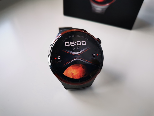 Тест-обзор умных часов Huawei Watch 4 Pro Space Edition.