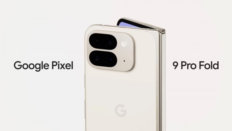 Смартфон Pixel 9 Pro Fold.