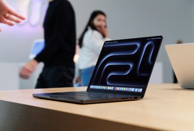 Ноутбуки Apple MacBook Pro 2024.