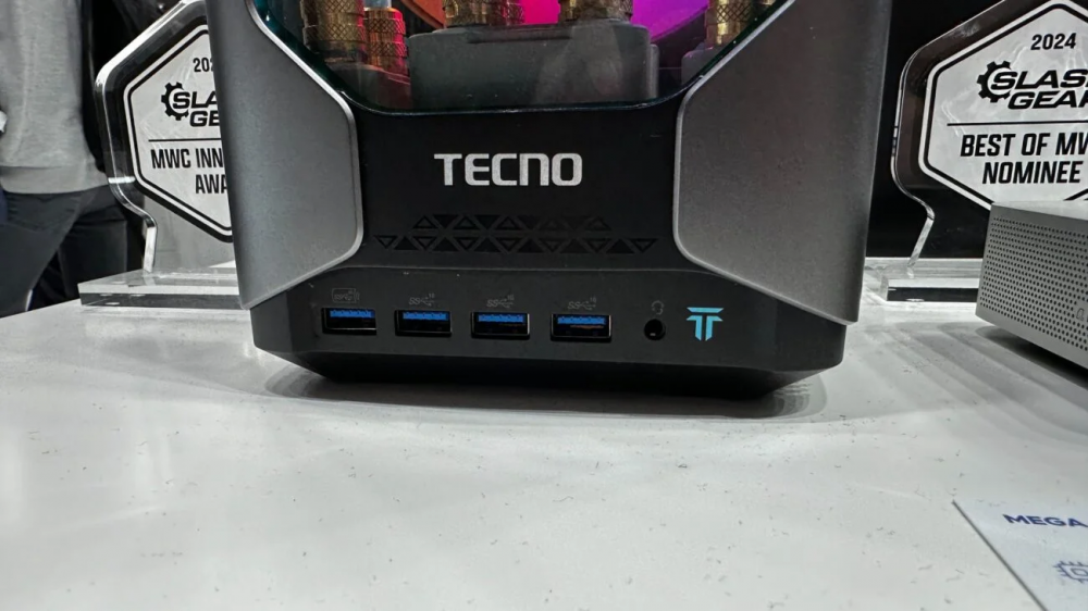 TECNO представила игровой компьютер Mega Mini Gaming 1 в России.