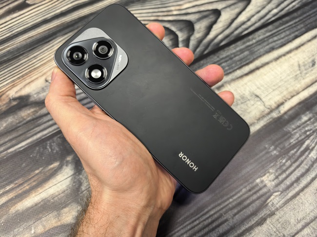 Тест-обзор смартфона HONOR 400 Lite.