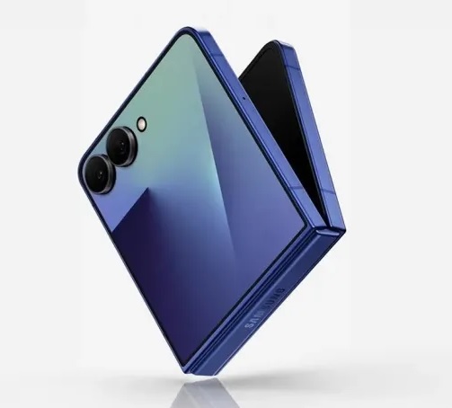Складной смартфон Samsung Galaxy Z Flip7.