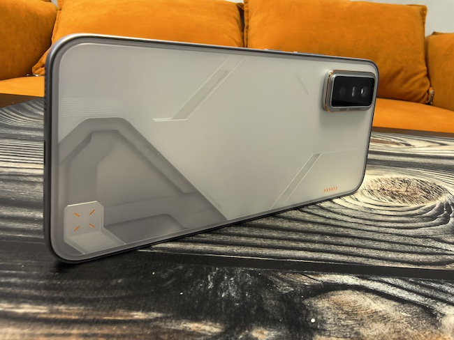 Тест-обзор смартфона Infinix GT 30 Pro.