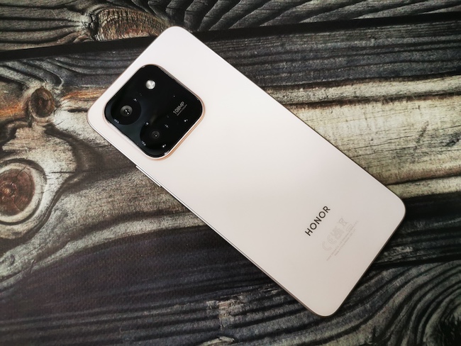 Тест-обзор смартфона HONOR X7d.