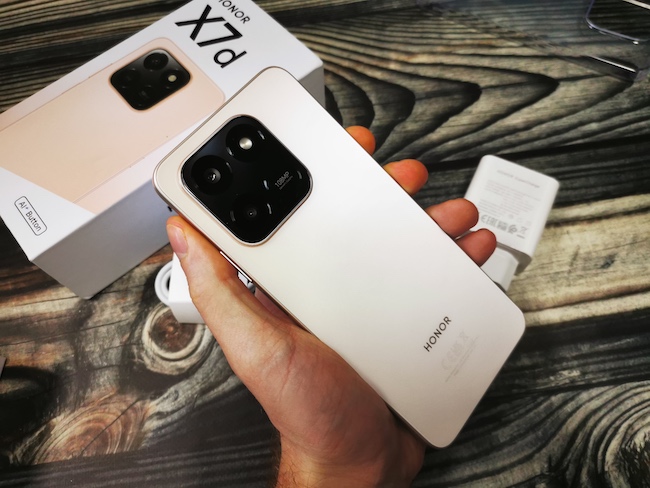 Тест-обзор смартфона HONOR X7d.