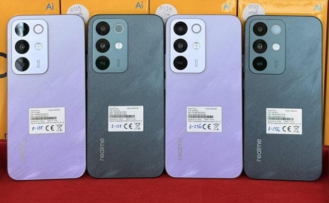 Realme выпустила в России два смартфона со сверхмощными батарейками