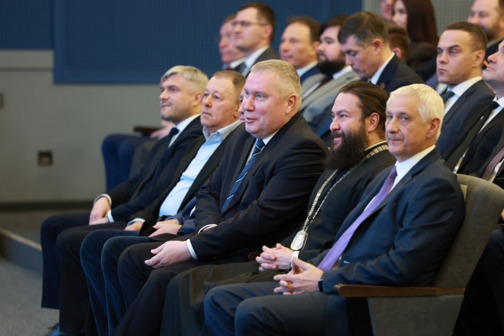 Создан Совет по развитию искусственного интеллекта, который уже провел ряд заседаний и выстроил взаимодействие с компанией «Сбер» как ключевым партнером в этой сфере.