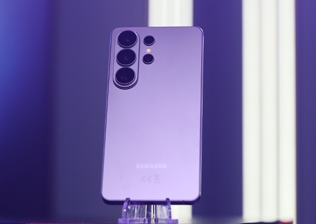 Флагманский смартфон Samsung Galaxy S26 Ultra.