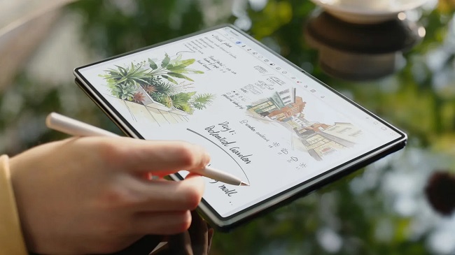 Премиальный планшет Huawei MatePad Pro Max с 13,2-дюймовым OLED-экраном.