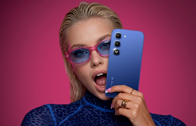 Мобильный телефон Infinix HOT 70 Pro.