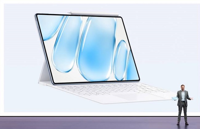 Планшет Huaweo MatePad Pro с 12-дюймовым гибким OLED-экраном.