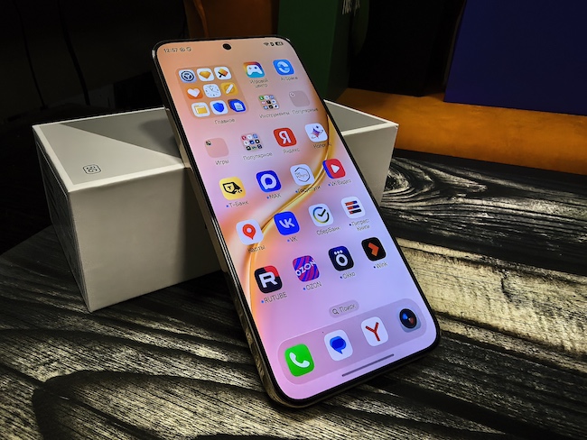 Ставка на живучесть: тест-обзор смартфона HONOR Turbo.