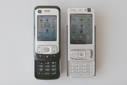 Сравнение Nokia 6110 и Nokia N95.