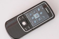 Внешний вид телефона Nokia 8600.