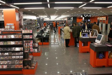 В марте 2008 года в Челябинске откроется первый магазин торговой сети «Белый ветер ЦИФРОВОЙ».