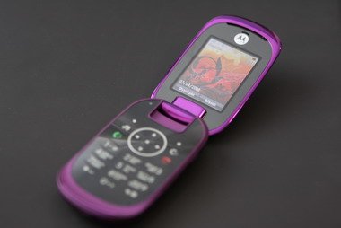 Motorola U9, прежде всего, стильный аксессуар.