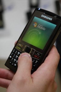 Бизнес смартфон и коммуникатор Samsung i780.