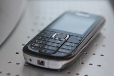 Nokia 3120 classic – пример эволюции телефонов среднего класса.