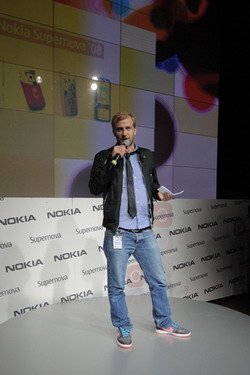 Презентация новой линейки телефонов Nokia Supernova в Москве.