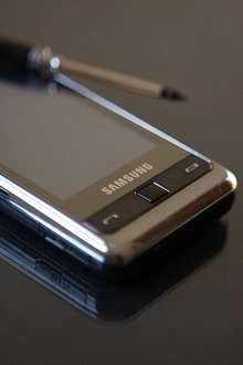 Samsung i900 WiTu, по сути, является технологическим флагманом среди всех устройств компании с сенсорным дисплеем.