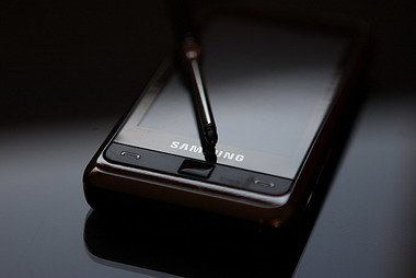 Как и многим продуктам от Samsung WiTu не хватает имиджа, особой эмоциональности.