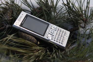 Sony Ericsson T700, хотя и не без шероховатостей, представляет из себя очень интересный продукт для своей целевой аудитории.