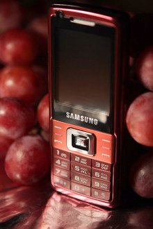 По нашим данным сейчас Samsung L700 продается по средней цене 5700 рублей.