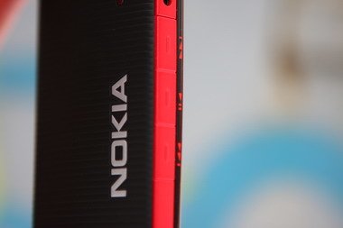 Nokia 5220 Xpress Music присущи все признаки настоящего молодежного и, главное, музыкального телефона.
