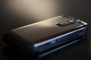 Nokia E66 можно купить в салонах и магазинах Екатеринбурга, Челябинск, Перми, Тюмени, Ханты-Майнсийска, Москвы, Самары, Нижнего Новгорода по цене 15 000 рублей.