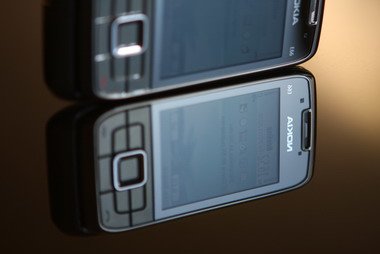 Качество сборки Nokia E66 можно оценить как хорошее и надежное.