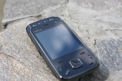 Поддавшись необходимости выпускать устройства с многомегапиксельными камерами, компания Nokia выпустила свою версию – Nokia N86.