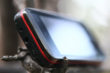 Дизайнеры компании Nokia постарались сделать внешность 5530 Xpress Music яркой, броской и эмоциональной.