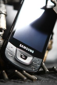 Лицом «андроида» Samsung i7500 является красочный AMOLED-дисплей 3,2-дюйма.