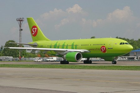 Авиалайнер компании S7 Airlines.