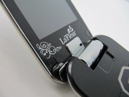 Модель Samsung La Fleur - фотографии телефона.