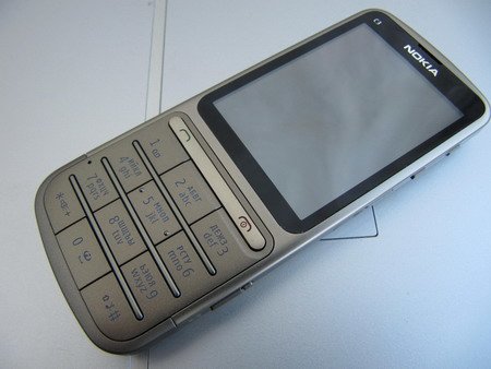 Nokia C3-01.