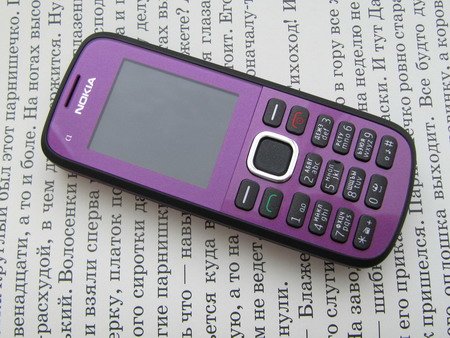 Nokia C1-02.
