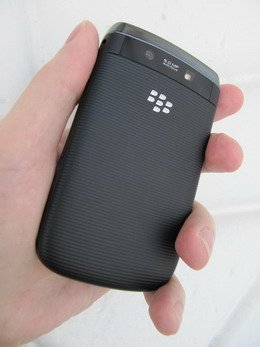 BlackBerry Torch 9800 имеет камеру 5 Мпикс.