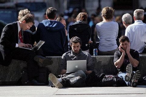 В Свердловской области мобильным Интернетом пользуется 58% владельцев смартфонов и порядка 25% пользователей обычных телефонов.