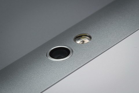 Камера и вспышка Samsung Galaxy Tab 10.1.