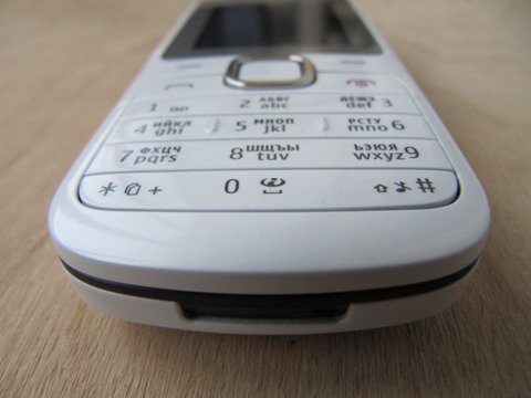 Внешний вид телефона Nokia C2-00.
