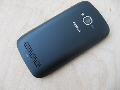Nokia Lumia 710.