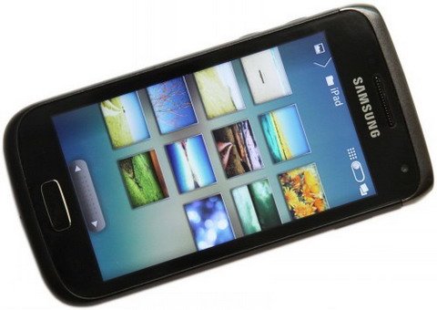 Смартфон Samsung Galaxy W.