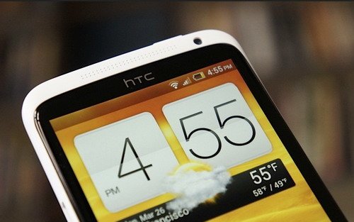 Смартфон HTC One X.