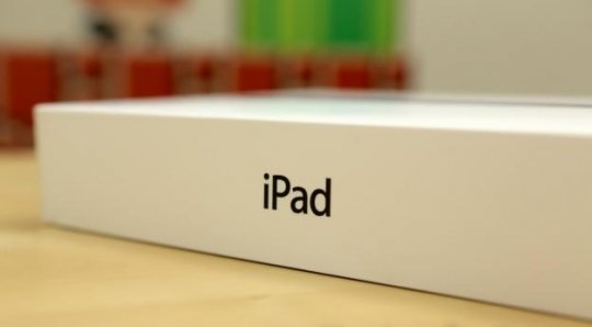 В России начинаются продажи iPad четвертого поколения.