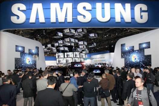 Samsung может представить первый смартфон на платформе Tizen в феврале 2013 года.