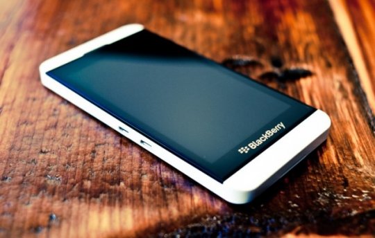 Nест-обзор смартфона BlackBerry Z10.