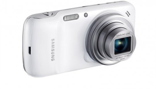Samsung Galaxy S4 Zoom с 10х оптическим зумом.