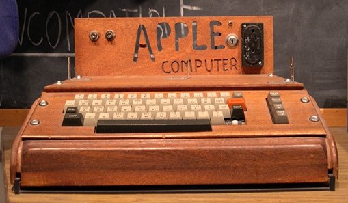 Компьютер Apple-1.