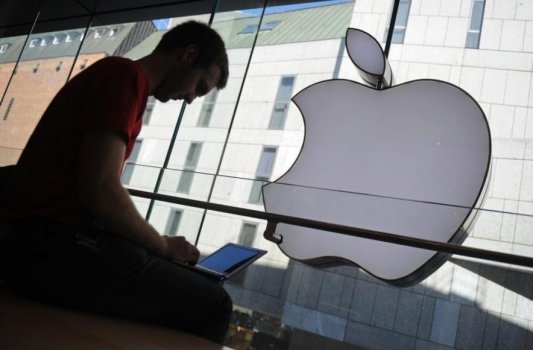 Apple поменяет схему продаж iPhone в России.